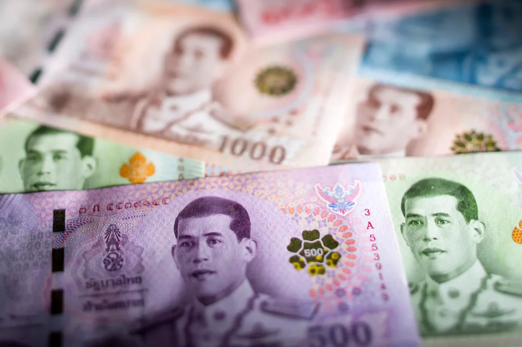 moneda tailandia
