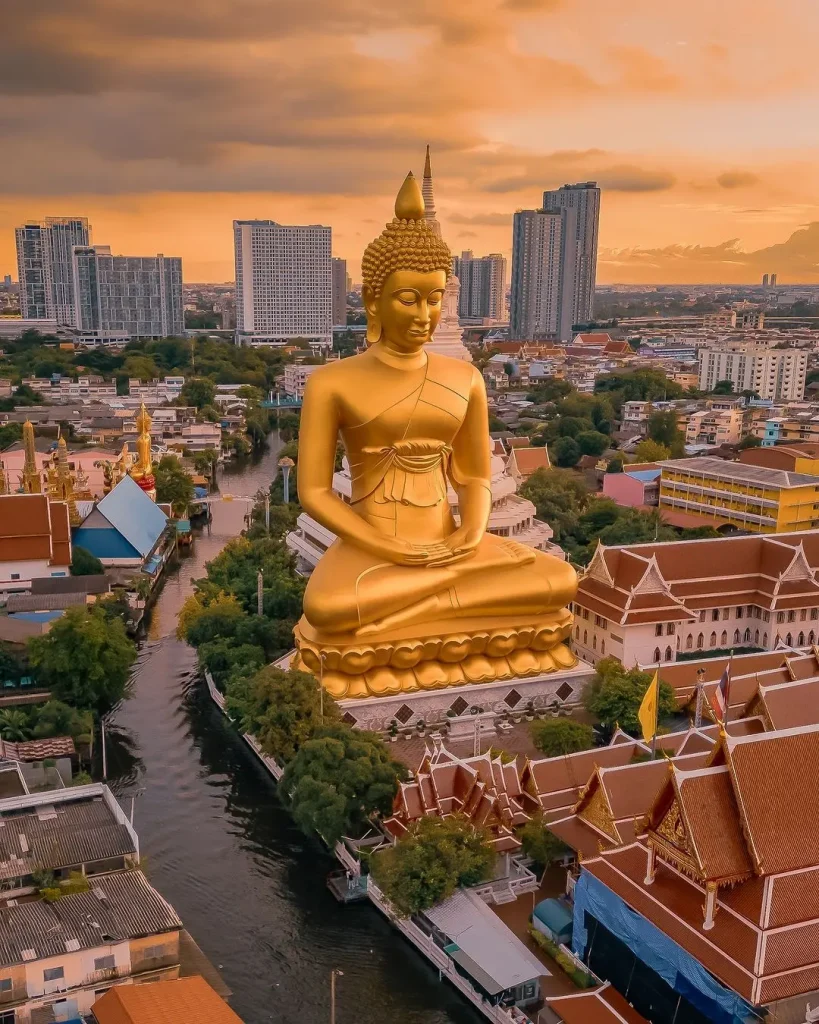 Buda gigante